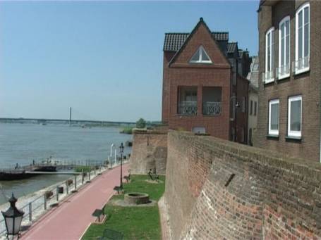 Rees : Rheinpromenade
